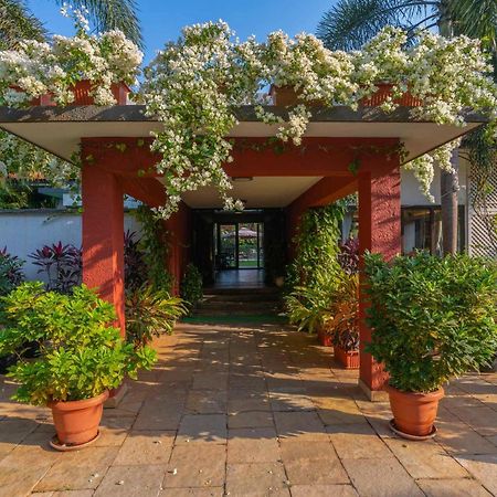 Stayvista At Moksh Villa - Bbq & Jacuzzi Alibag Exterior foto