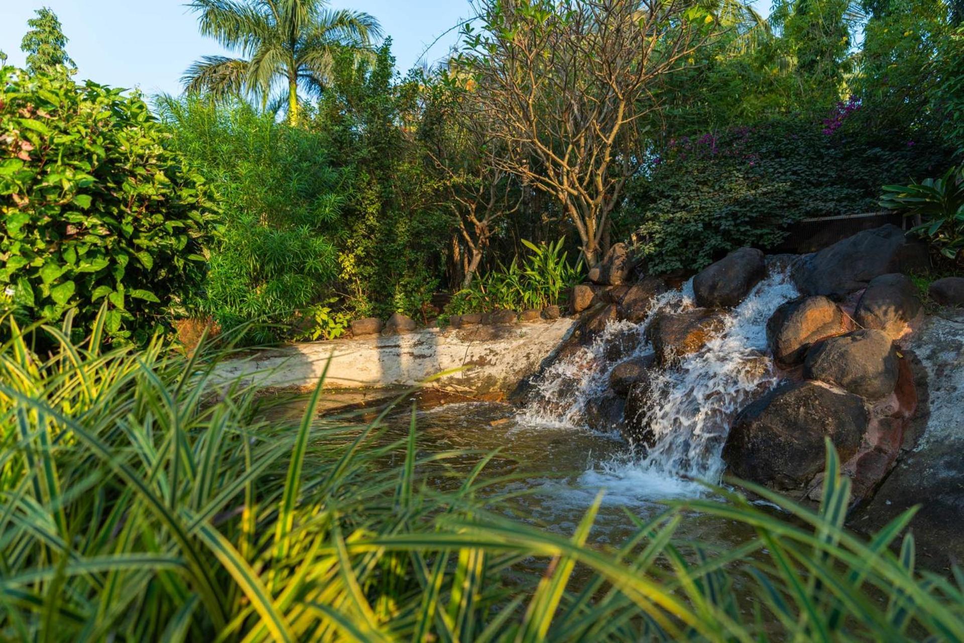 Stayvista At Moksh Villa - Bbq & Jacuzzi Alibag Exterior foto